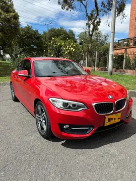 BMW Serie 2 220i Sport Line usado (2016) color Rojo precio $85.000.000