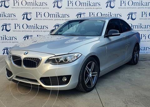 foto BMW Serie 2 220iA Sport Line Aut usado (2016) color Negro precio $320,000
