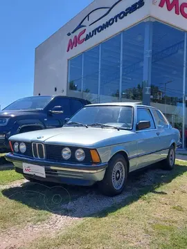 BMW Serie 3 Sedan 320i Active usado (1980) color Gris precio u$s13.000