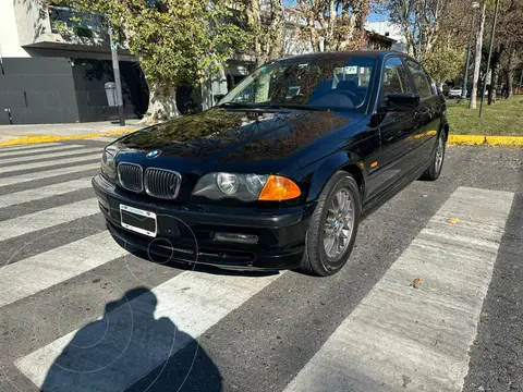 BMW Serie 3 Sedan 330i Sportive usado (2000) color Negro precio u$s8.500