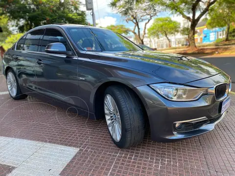 BMW Serie 3 Sedan 328i usado (2013) color Gris precio $28.199.990