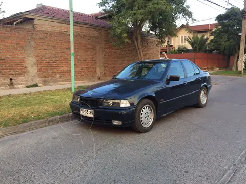 BMW Serie 3 318i usado (1996) color Azul precio $4.560.000