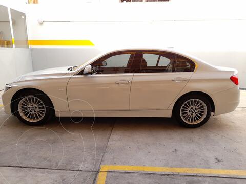 BMW Serie 3 320i Luxury usado (2015) color Blanco Alpine precio $89.900.000