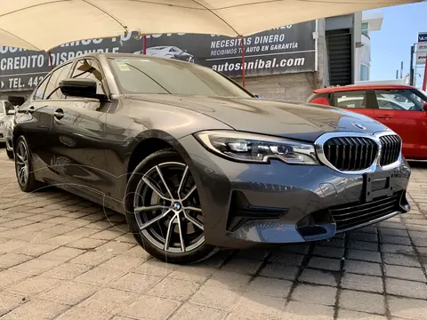 BMW Serie 3 330iA Sport Line Plus usado (2020) color Gris Mineral financiado en mensualidades(enganche $273,518 mensualidades desde $17,389)