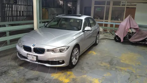 BMW Serie 3 330e Luxury Line (Hibrido) Aut usado (2017) color Plata precio $360,000