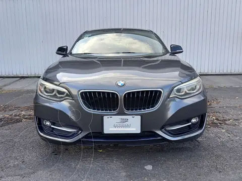 BMW Serie 3 320iA Sport Line usado (2016) color Gris precio $279,900