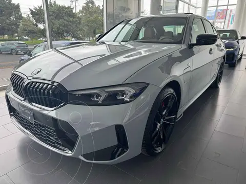 BMW Serie 3 330e usado (2024) color Gris precio $1,496,800