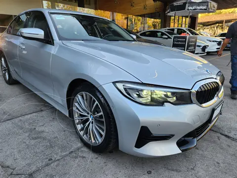 BMW Serie 3 320iA Sport Line usado (2020) color Plata financiado en mensualidades(enganche $126,000 mensualidades desde $17,603)