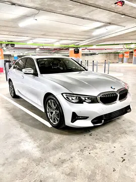 BMW Serie 3 320i Sport Line usado (2020) color Plata precio $685,000