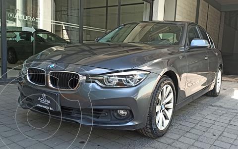 foto BMW Serie 3 325iA Bussines usado (2016) precio $289,000