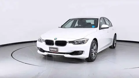 BMW Serie 3 320iA usado (2015) color Negro precio $294,999