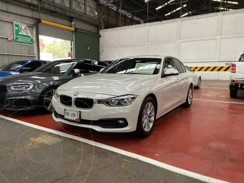 BMW Serie 3 320iA Sport Line usado (2017) color Blanco Alpine financiado en mensualidades(enganche $92,000 mensualidades desde $8,250)