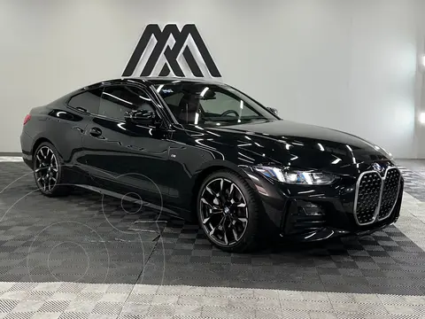 BMW Serie 3 330e usado (2026) color Negro precio $997,999