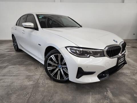 BMW Serie 3 330e Sport Line Plus usado (2022) color Blanco precio $1,030,000