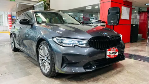 BMW Serie 3 330iA Sport Line usado (2020) color Gris Oscuro financiado en mensualidades(enganche $221,330 mensualidades desde $11,898)