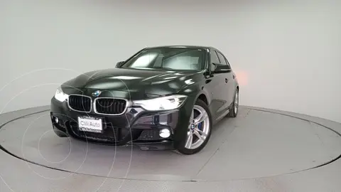 BMW Serie 3 320iA usado (2017) color BLACK SAPPHIRE precio $442,000