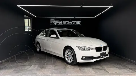 BMW Serie 3 320iA Executive usado (2018) color Blanco Mineral precio $359,000