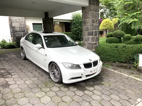 BMW Serie 3 330i usado (2006) color Blanco precio $161,600