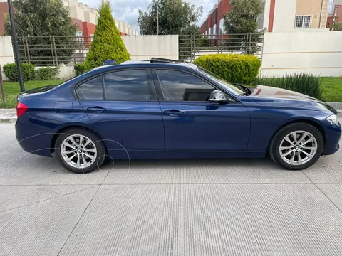 BMW Serie 3 318iA Sport Line usado (2018) color Azul Imperial precio $335,000