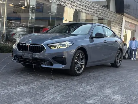 BMW Serie 3 320i usado (2022) color Gris precio $589,000