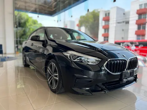 BMW Serie 3 320i usado (2022) color Negro financiado en mensualidades(enganche $179,439 mensualidades desde $11,955)