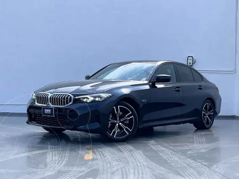 BMW Serie 3 330e usado (2024) color Negro financiado en mensualidades(enganche $219,780 mensualidades desde $21,681)