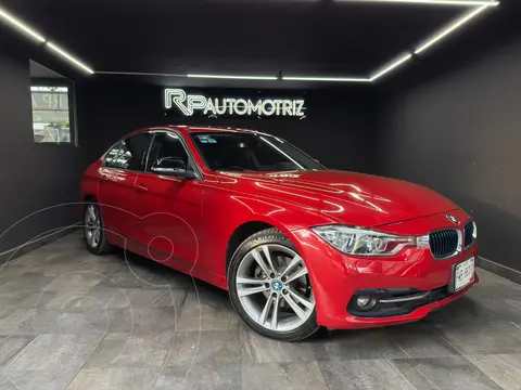 BMW Serie 3 330e Luxury Line (Hibrido) Aut usado (2018) color Rojo Melbourne precio $399,000