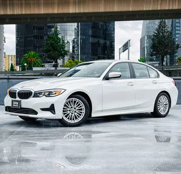 BMW Serie 3 320iA Executive usado (2020) color Blanco financiado en mensualidades(enganche $98,780 mensualidades desde $9,745)