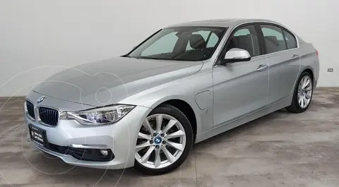 BMW Serie 3 330e Luxury Line (Hibrido) Aut usado (2017) color Plata precio $485,000