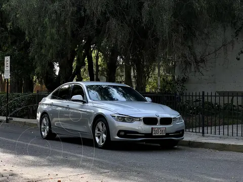 BMW Serie 3 318i Automatico usado (2017) color Plata precio u$s19,900