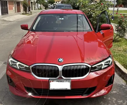 BMW Serie 3 320i Sport Line usado (2023) color Rojo precio u$s30,000