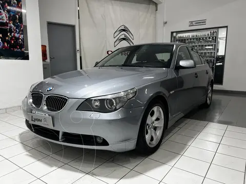 BMW Serie 5 530i usado (2006) color Gris precio $3.100.000