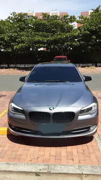 BMW Serie 5 520i usado (2013) color Gris precio $68.000.000