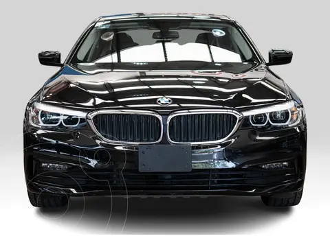 BMW Serie 5 530iA Sport Line usado (2019) color Negro financiado en mensualidades(enganche $195,000 mensualidades desde $14,833)