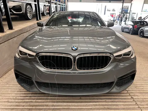 BMW Serie 5 540iA M Sport usado (2018) color Plata Titanium precio $625,000