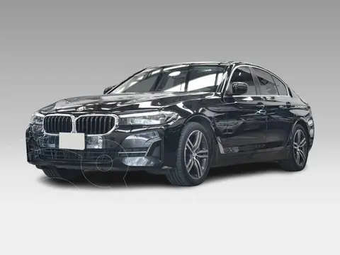 BMW Serie 5 530e usado (2021) color Negro precio $889,999