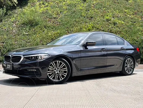 foto BMW Serie 5 530e Sport Line (Híbrido Conectable) usado (2019) color Gris precio $549,000