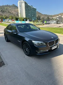 BMW Serie 7 740i usado (2015) color Gris precio $27.000.000