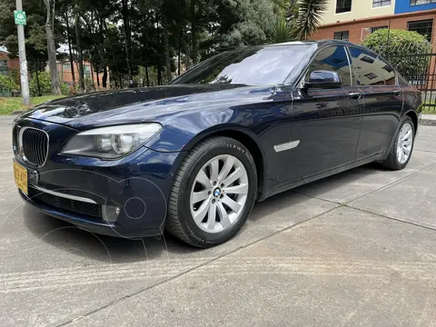 BMW Serie 7 740i usado (2009) color Azul precio $95.000.000