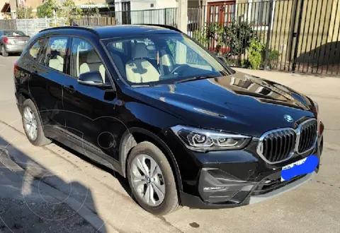 BMW X1 sDrive18i Comfort Aut usado (2022) color Negro precio $25.000.000