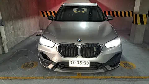 BMW X1 sDrive20i Dynamic Aut usado (2022) color Plata precio $25.000.000