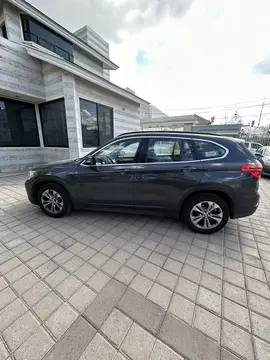 BMW X1 sDrive18i usado (2019) color Azul precio $410,000