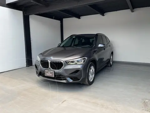 BMW X1 sDrive18i usado (2021) color Gris precio $487,000