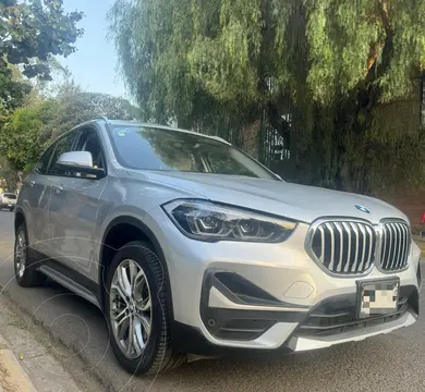 BMW X1 sDrive20i usado (2021) color Plata precio $550,000