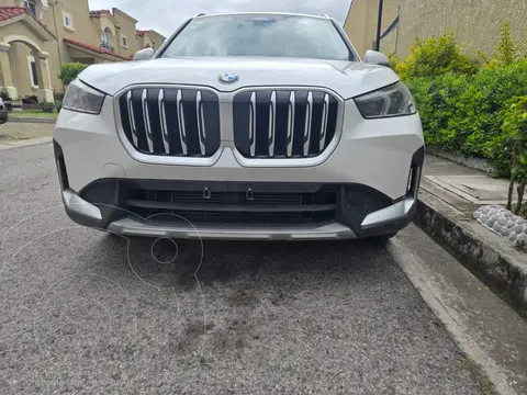 BMW X1 sDrive20i usado (2025) color Blanco Mineral precio $820,000