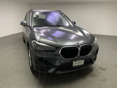 BMW X1 sDrive 18iA usado (2020) color Gris precio $569,369