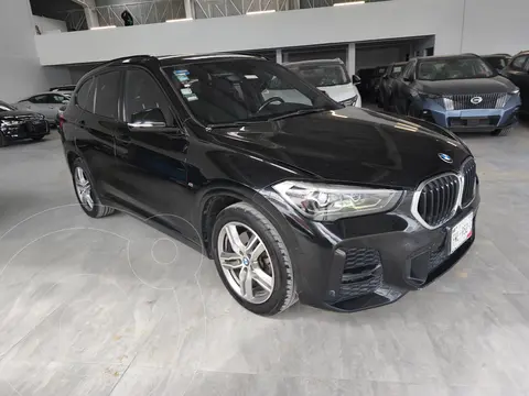 BMW X1 sDrive 20iA X Line usado (2020) color Negro precio $350,000