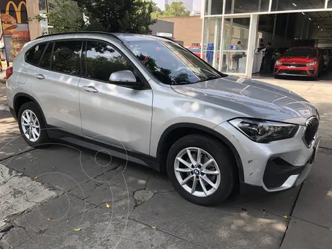 BMW X1 sDrive 18iA usado (2021) color Plata precio $540,000