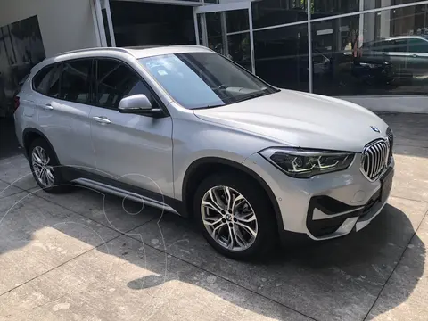 BMW X1 sDrive20i usado (2021) color Plata Cristal precio $600,000