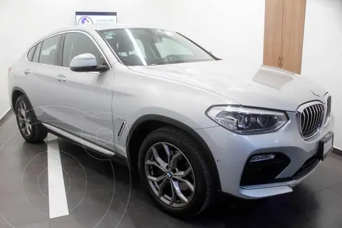 foto BMW X1 sDrive 20iA X Line usado (2020) color Plata precio $899,000